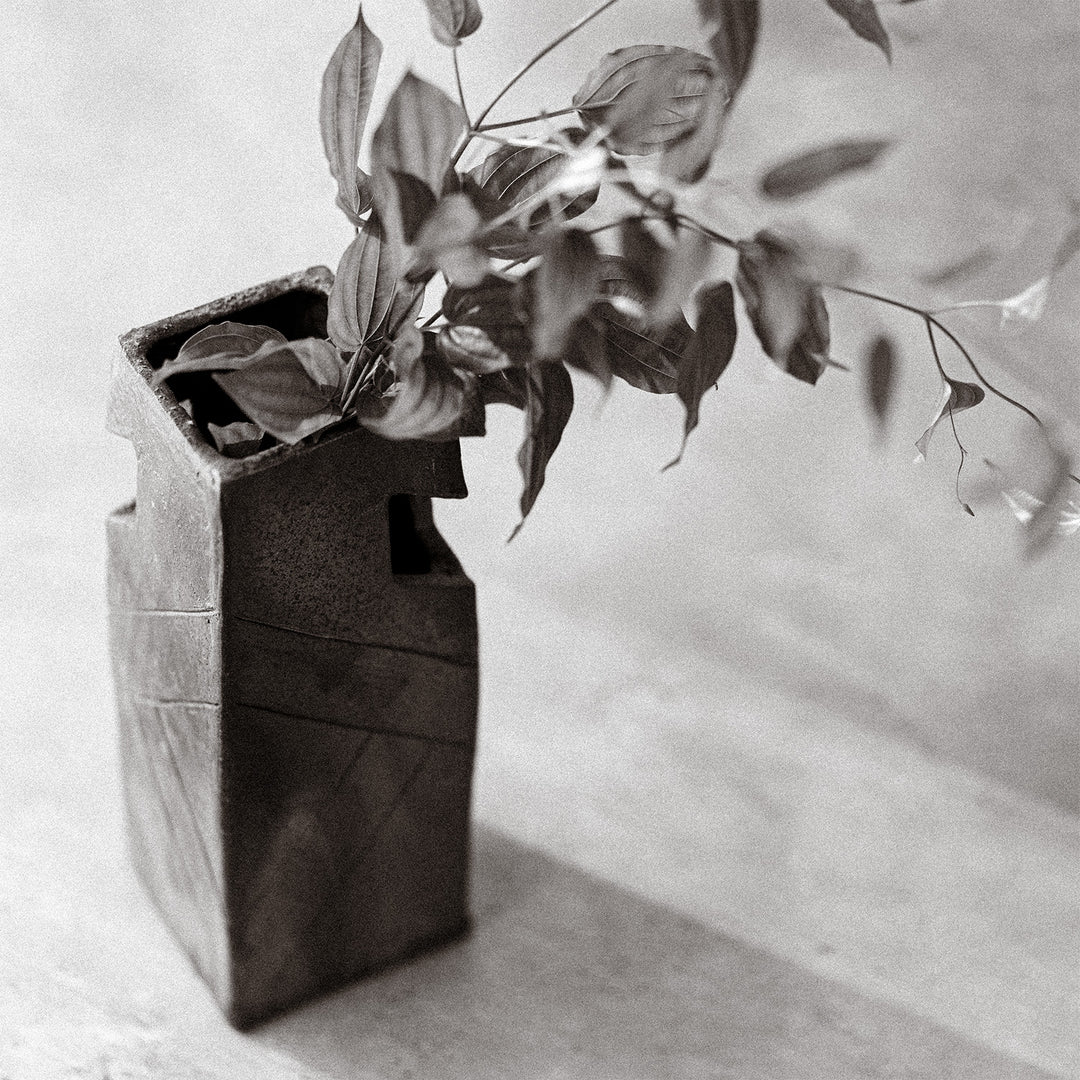 [Shima Yukihiro] Bizen flower vase-04